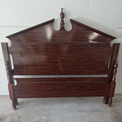 Vintage Bedframe Must SELL