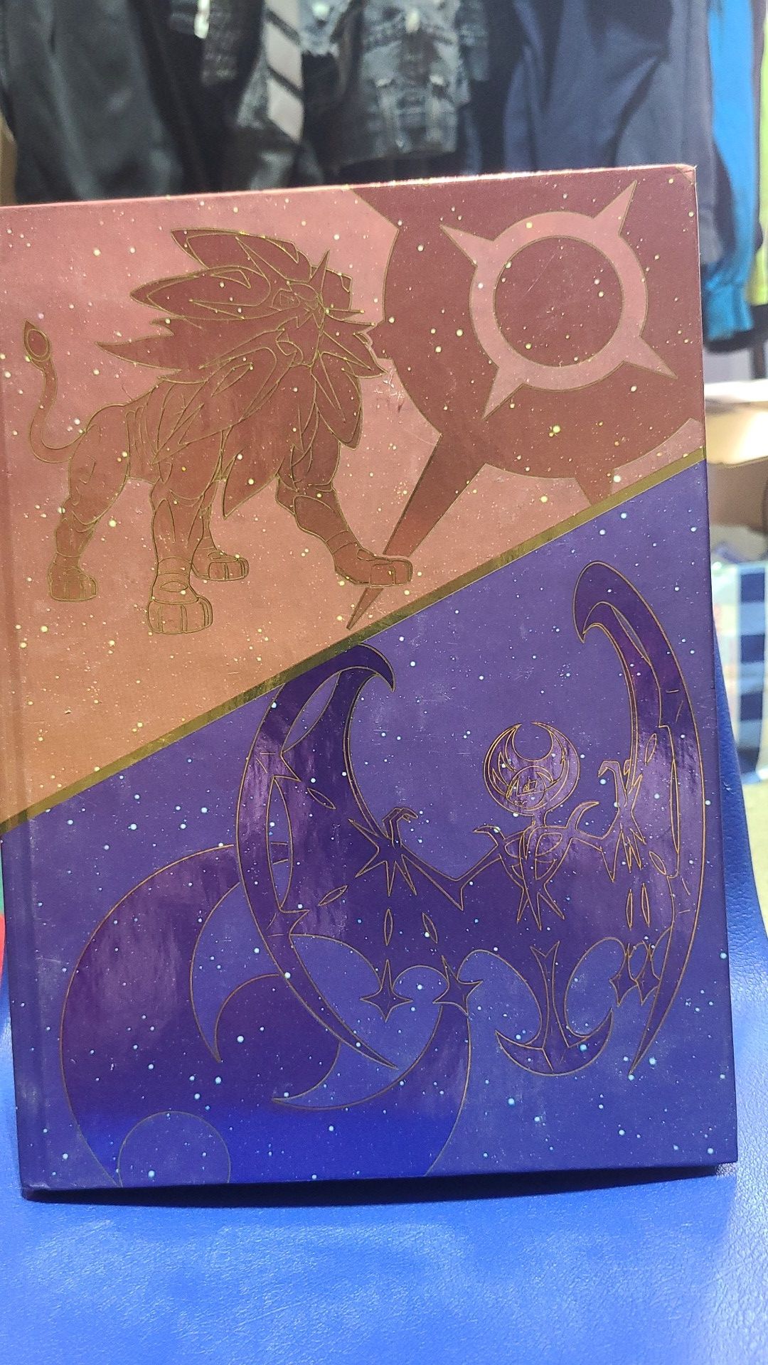 Pokémon Sun And Pokémon Moon Official Collector's Edition Guide Book