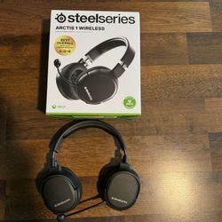 Steelseries Gaming Headphones
