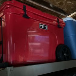 Yeti Tundra Wheeled cooler