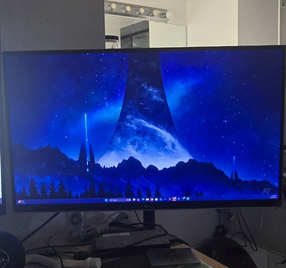 LG 27UD68-W 27 inch 4K UHD IPS LED Monitor

