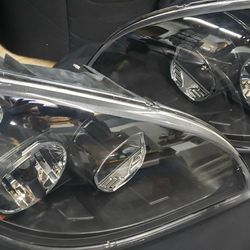 Pair of Brand New Freightliner Cascadia  Led Blackout Headlights A66-06166-000 & 001