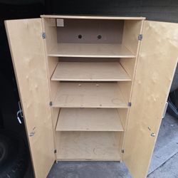 Lakeshore Cabinet