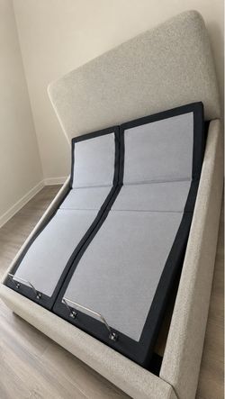 Split King Adjustable Bed Base, 2 Power Bases + 2 Wireless Remotes