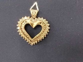 Yellow Gold 10k (.417) 5.9 grams