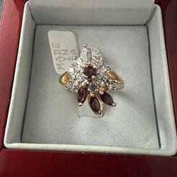 Vintage Gold Ring With Diamonds & Garnets 