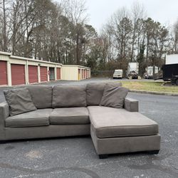 Grey Reversible Chaise Sectional ( Read Description)