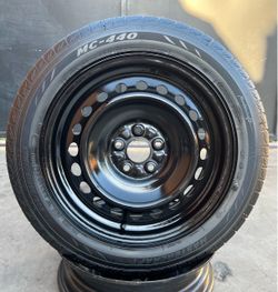 1 GOOD USED RIM & TIRE FOR SPARE HONDA CIVIC 16X6 1/2  5X4.5 205/55R16 MASTERCRAFT TIRE $50 PICKUP ONLY