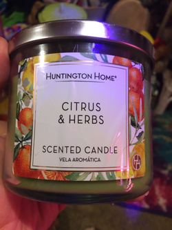 Huntington Home candle