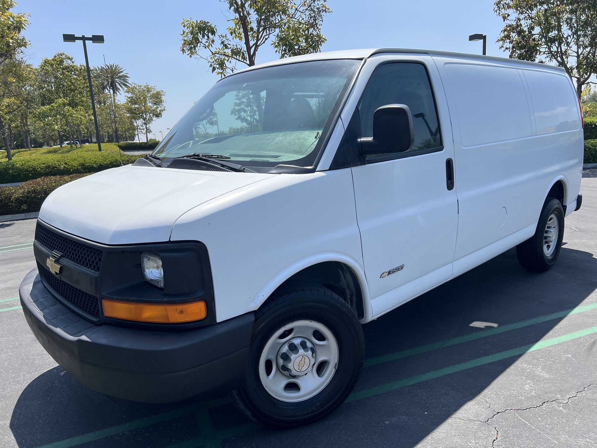 2004 Chevy Exp 3500 Cargo Van 161,000 M