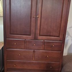 Thomasville Dresser