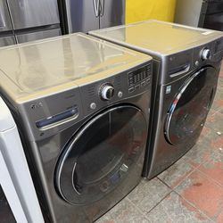 LG set Washer and Dryer gas