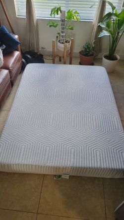 Full size mattress
