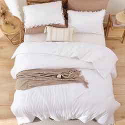 NEW King Size Boho White Comforter Set with ball fringe Pom