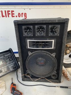 3 Way PA Cabinet W SuperBlue 600 Watt Woofer