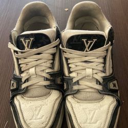 LV shoes Size 13