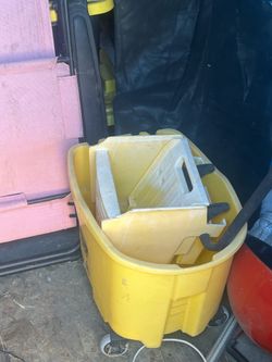 Janitor bucket