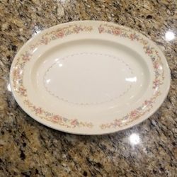 Vintage 1940's Paden City Pottery Oval Serving Platter. 22K Gold Trim. Marlene Lace, USA. 11.25 inches