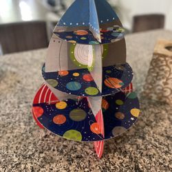 Cake Stand Rocket 