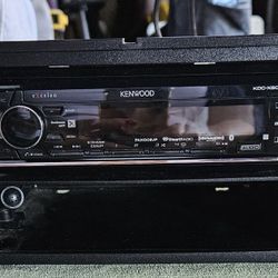 Kenwood Excelon Bluetooth Stereo