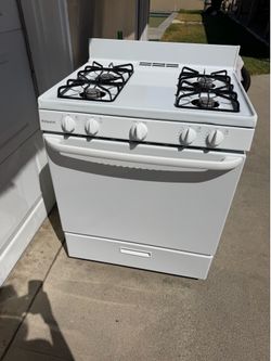 HOTPOINT STOVE
