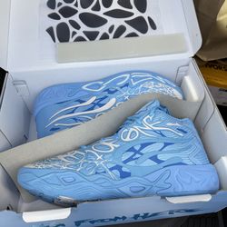 LaMelo Ball pumas size 12 brand new
