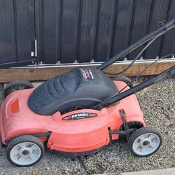 Black and decker 18" electric lawn mower