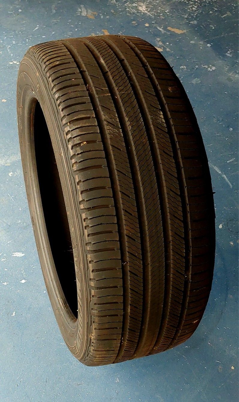 Michelin Tire, M+S, 235/45 R19, 95H, TW 620