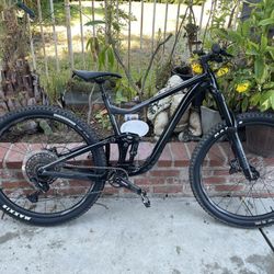 Giant Trance X R29