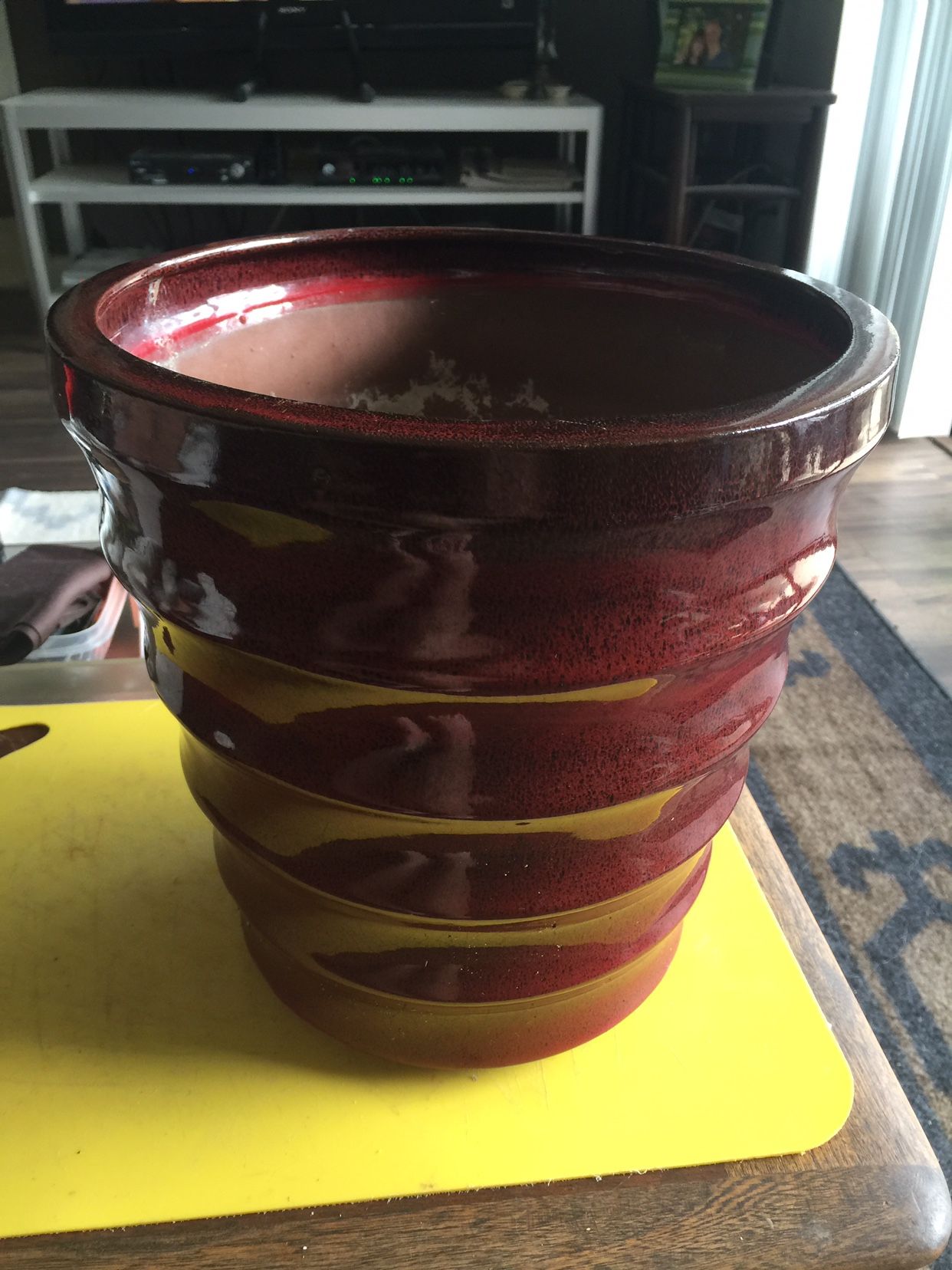 Large ceramic Glossy Finish Flower Pot Planter
