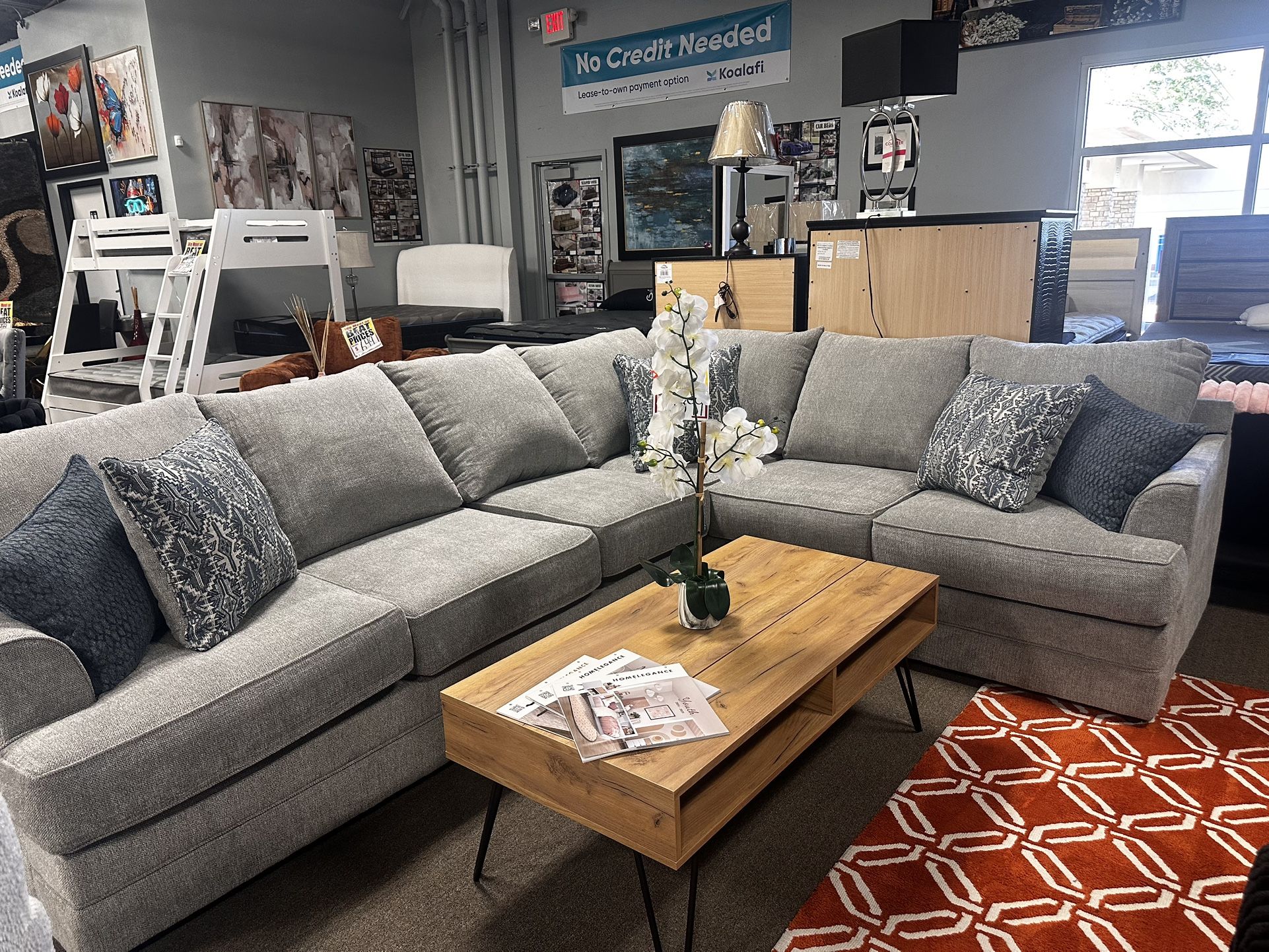 Stunning L-shaped Sectional! $1699 🛋️🩶📦
