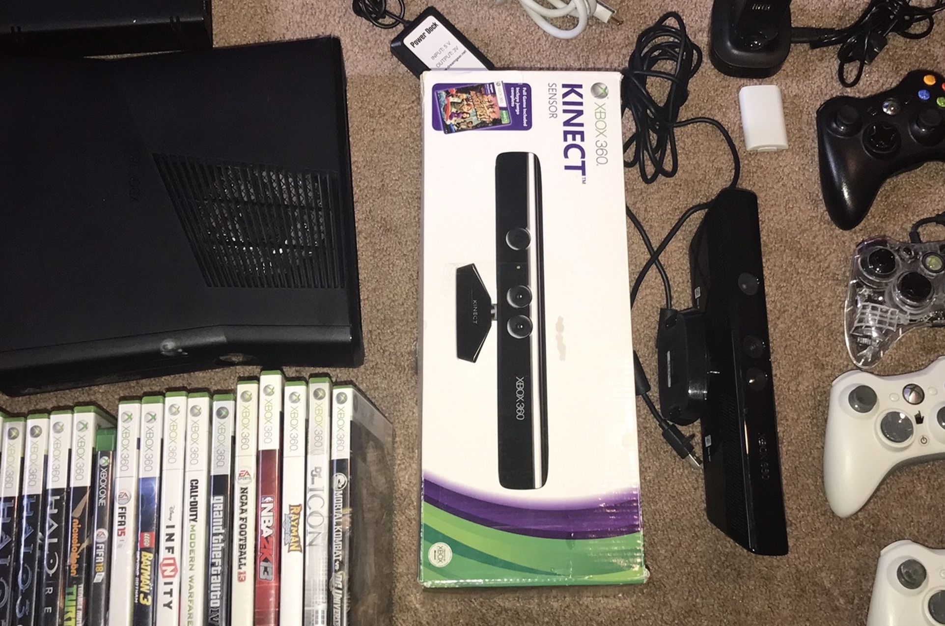 Microsoft Xbox 360 S Slim 250 GB Kinect BUNDLE 4 Controllers 21 Games