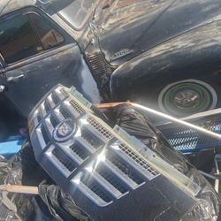 08 Cadillac Grill