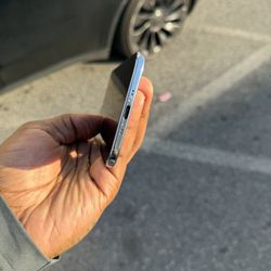 iPhone 17AIR. UNLOCKED 