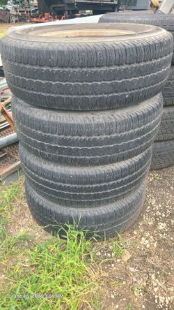Jeep wheels and tires