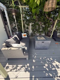 Gorgeous RST outdoor set $2800 value!!