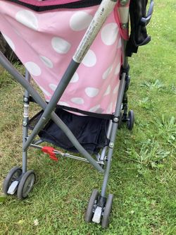 DISNEY MINNIE MOUSE UMBRELLA STROLLER for Sale in Fairview, OR - OfferUp