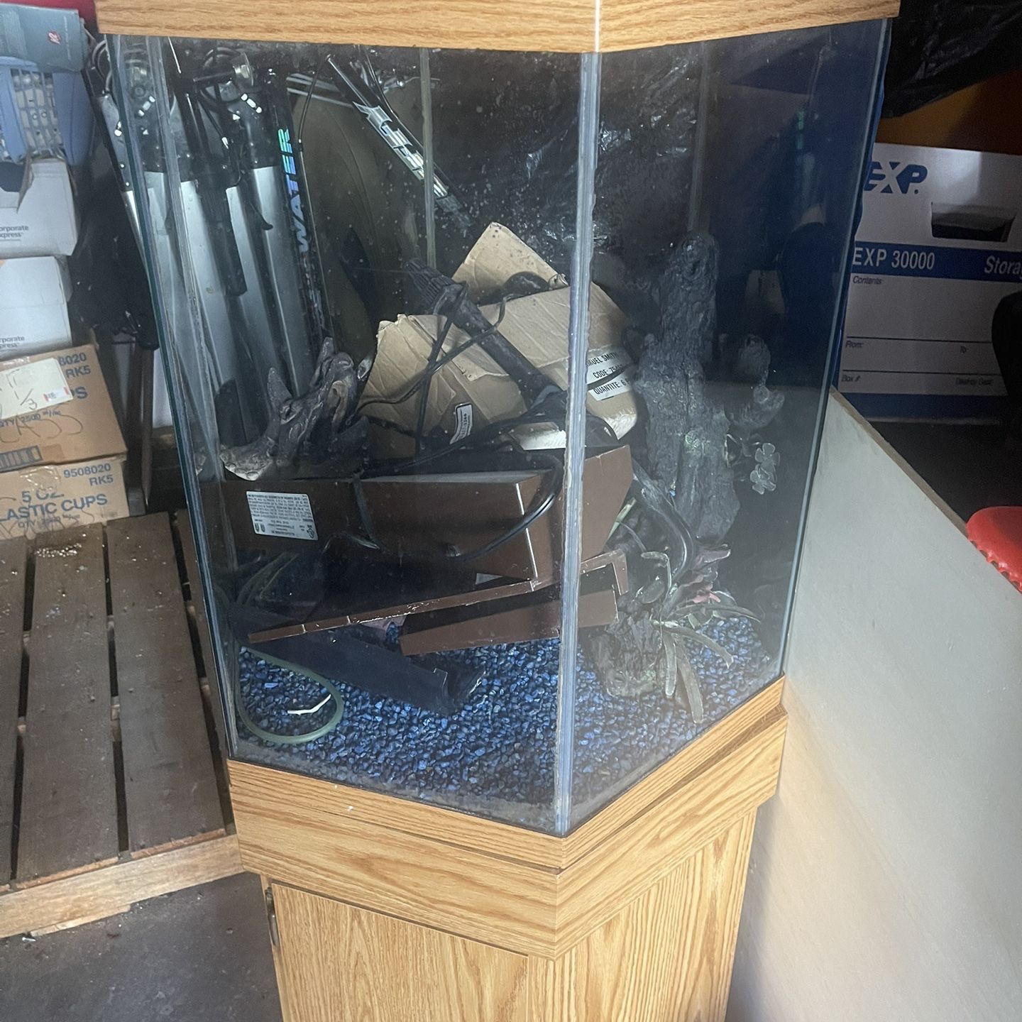 36 gallon fish tank, octagon shape