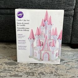 Wilton Castle Cake Set