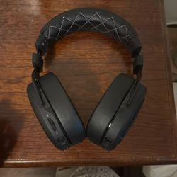 Corsair HS70 Wireless Gaming Headset – Great Condition, Fully Functional, Detachable Mic Included