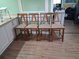 Set of 4 Wood Counter Height Bar Stools