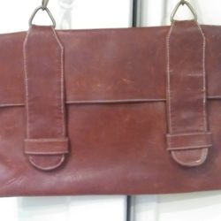 Ladies sturdy leather crossbody bag / ultra-thin briefcase alternative. Probably Custom.Made.