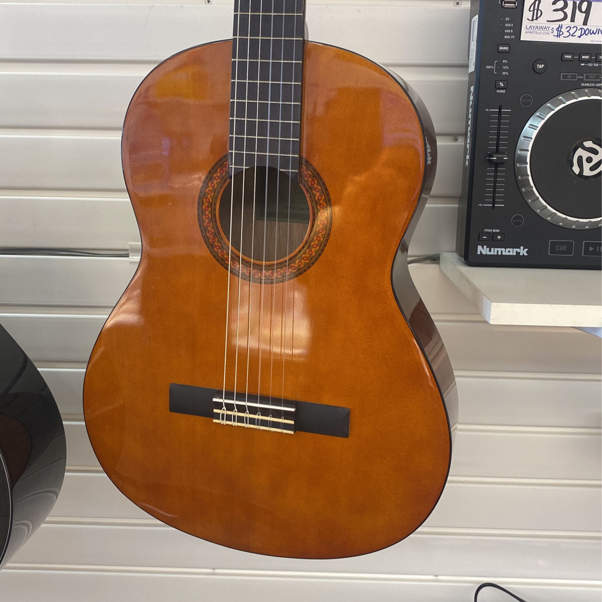 Yamaha C40 Acoustic Guitar Only