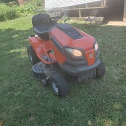 Husqvarna Lawn Tractor 