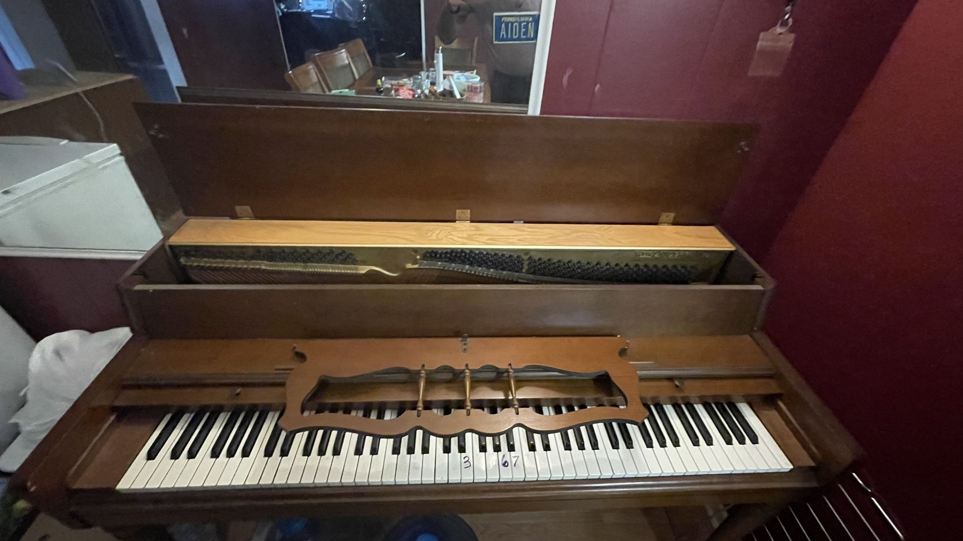 Piano 4 Sale
