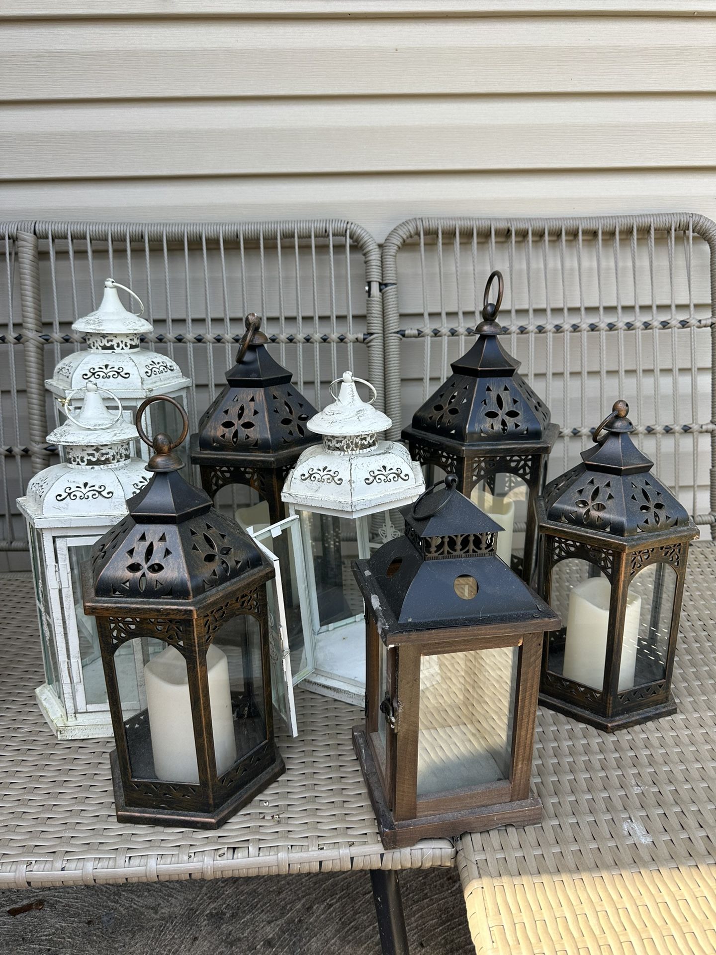 Lanterns only used once for wedding 