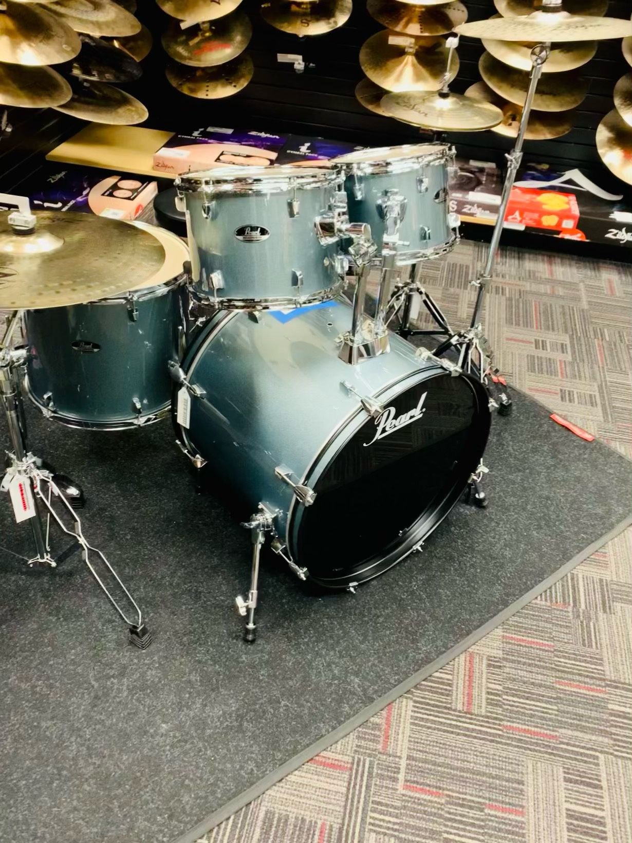 Pearl Drum Kit 5 Piece With Chair