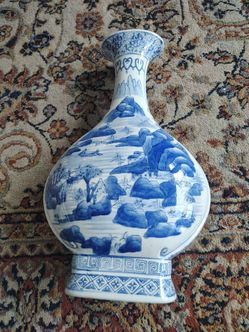 Vintage Made in China Blue and White 18" Countryside Moon Vase/Jar
