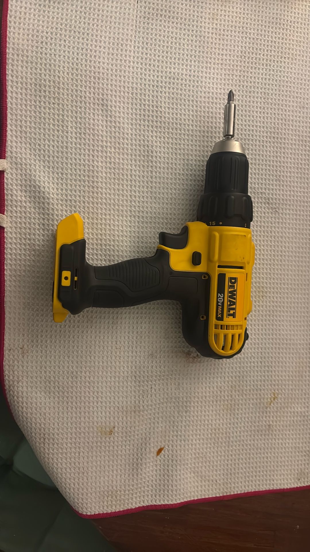 Dewalt 20v Max With Battery And Charger Ans Drill Set