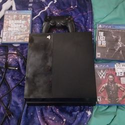 Ps4 With Controller, Hdmi Cord, Power Cord And 3 Games. Turns On And Everything!